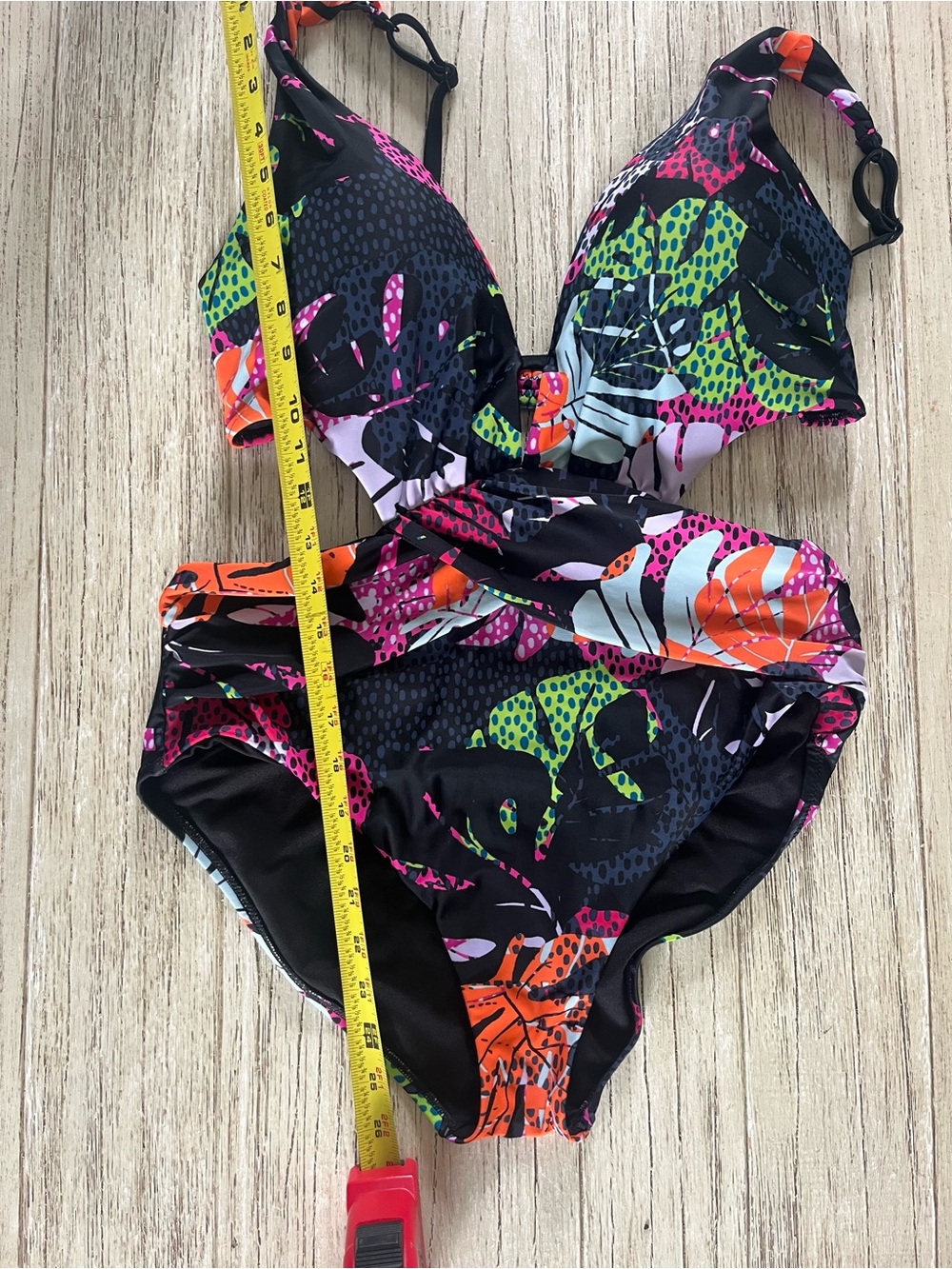 Bar III, Palm Prowl Cross Front Monokini Swimsuit, Size Large, EUC - Picture 10 of 12